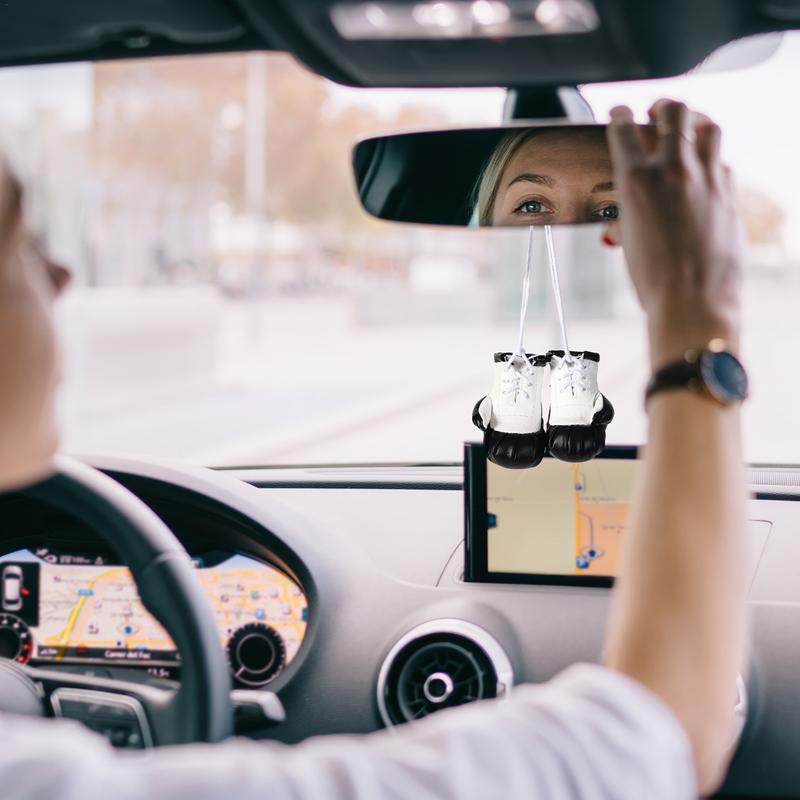 Araba boks eldiveni kolye Mini - Leather Driving Glove incelemesi ve fiyatı